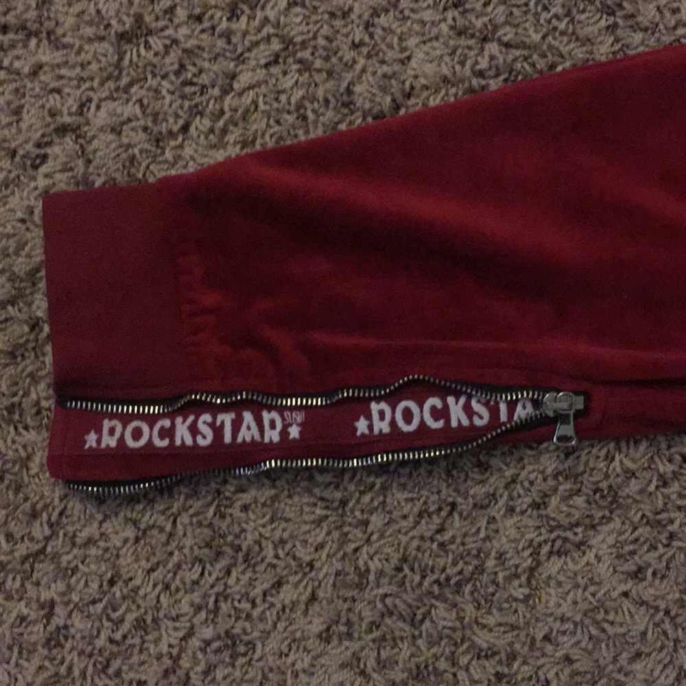 Rockstar - Picture 3 of 6